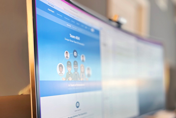 Justin Bartak facilitating design thinking workshop with product team focusing on innovation methodology and creative problem-solving techniques